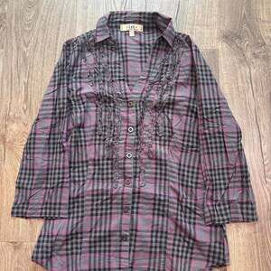 Lei Y2K Grey Pink Plaid Ruffled Button-Down Shirt